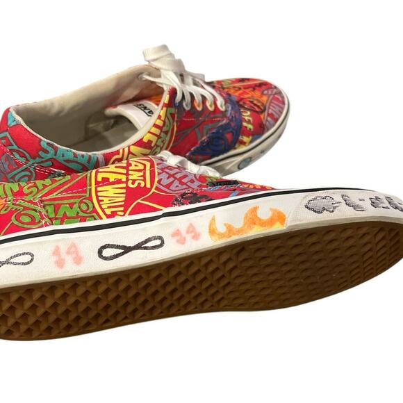 VANS Custom Sneakers with a Graffiti-Style Design Men\'s Size 9 main image 8